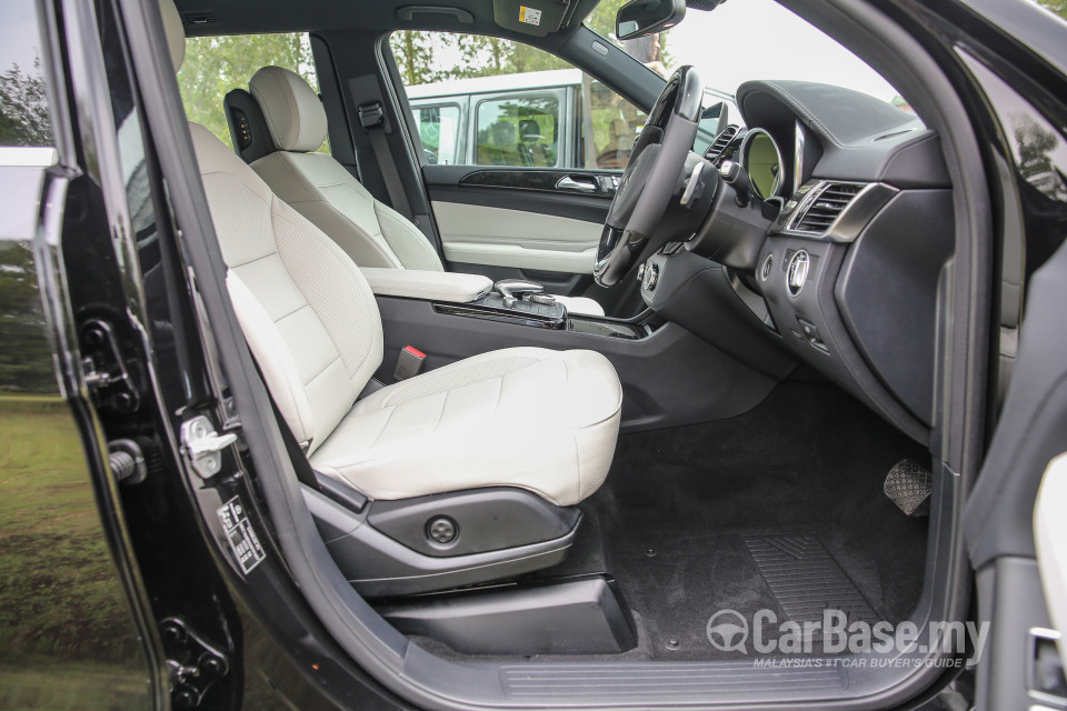 Mercedes-Benz GLS X166 Facelift (2016) Interior