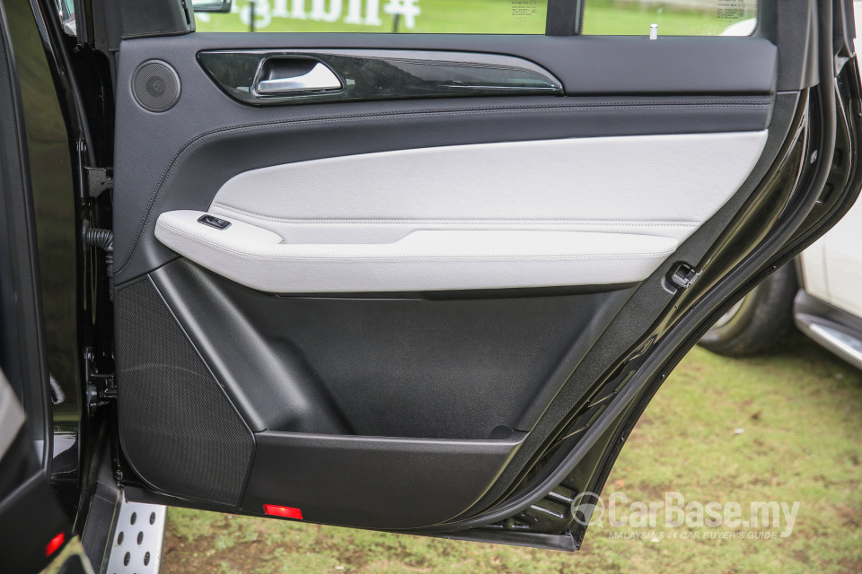 Mercedes-Benz GLS X166 Facelift (2016) Interior