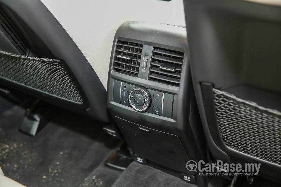 Mercedes-Benz GLS X166 Facelift (2016) Interior
