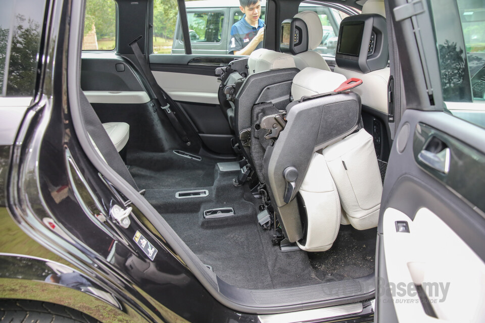 Nissan Navara D23 (2015) Interior