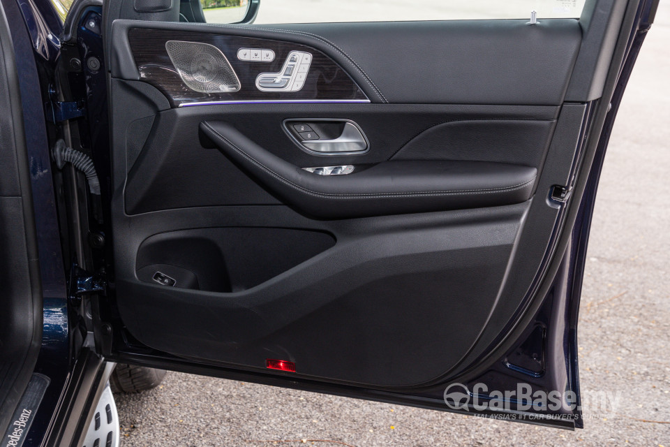 Mercedes-Benz GLS X167 (2020) Interior
