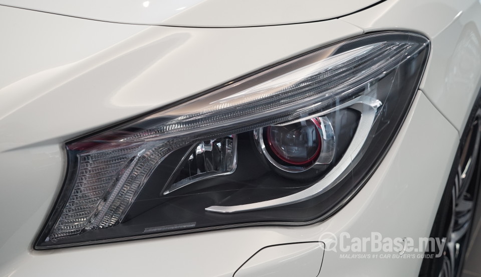 Mercedes-Benz CLA C117 (2014) Exterior