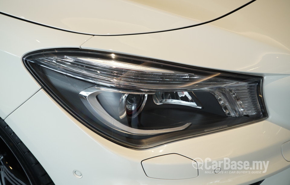 Mercedes-Benz CLA C117 (2014) Exterior