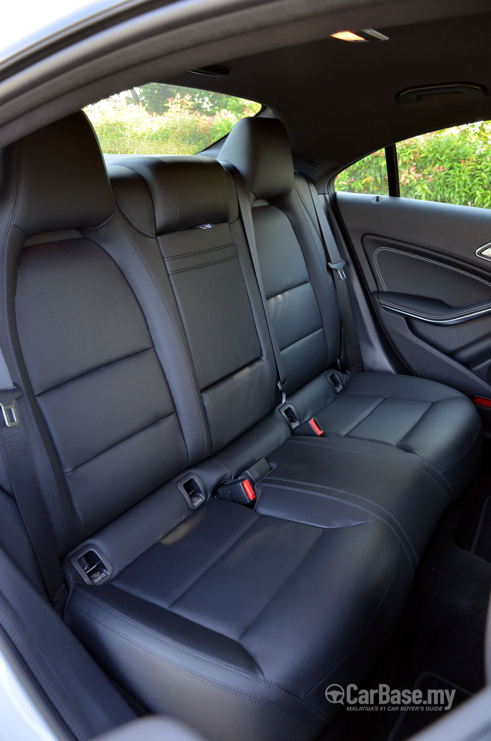 Mercedes-Benz CLA C117 (2014) Interior