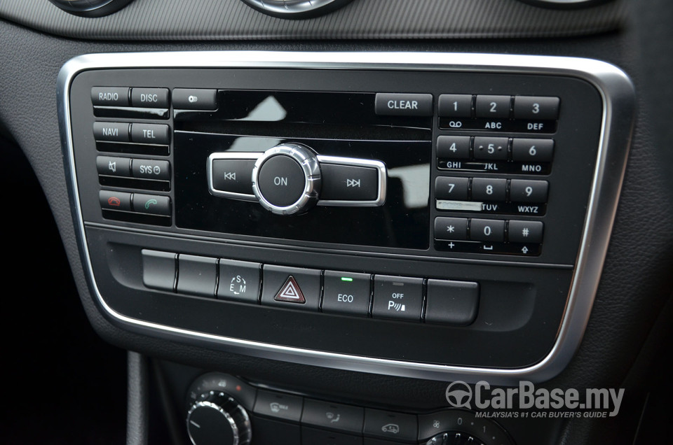 Mercedes-Benz CLA C117 (2014) Interior