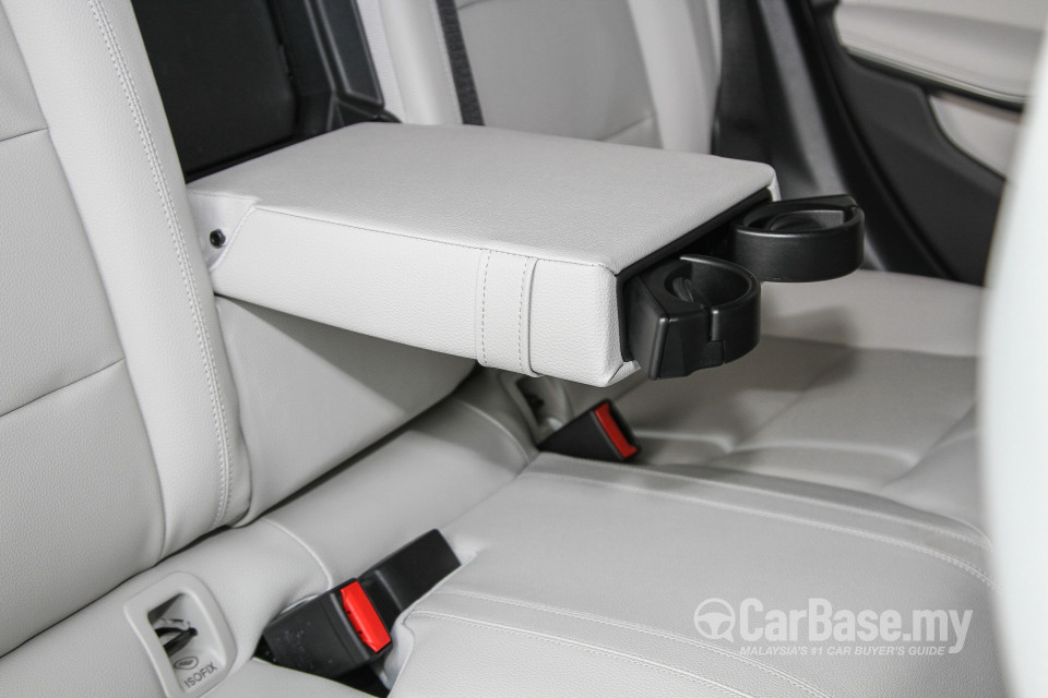 Mercedes-Benz CLA C117 (2014) Interior