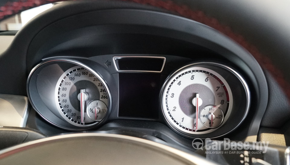 Mercedes-Benz CLA C117 (2014) Interior