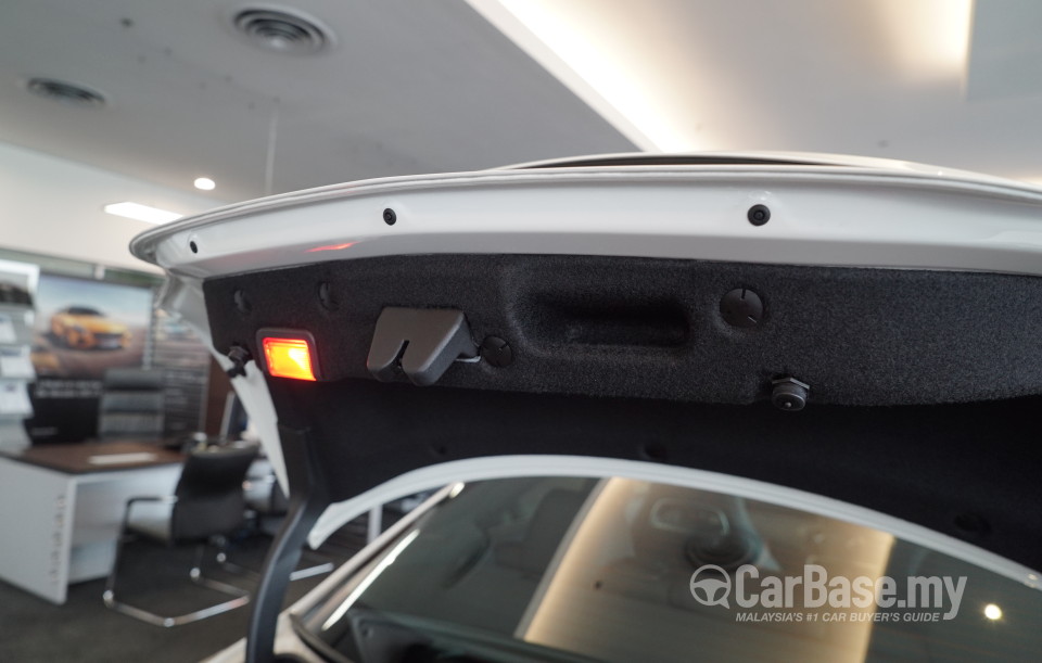 Mercedes-Benz CLA C117 (2014) Interior