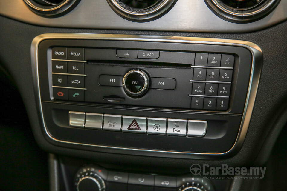 Mercedes-Benz SLC R172 Facelift (2016) Interior