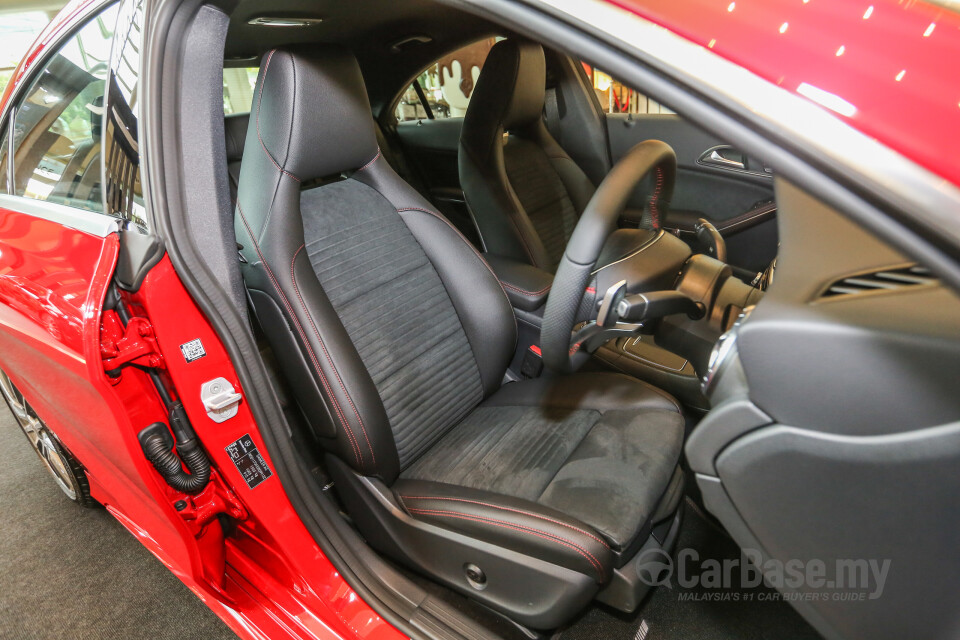 Mazda MX-5 ND (2015) Interior