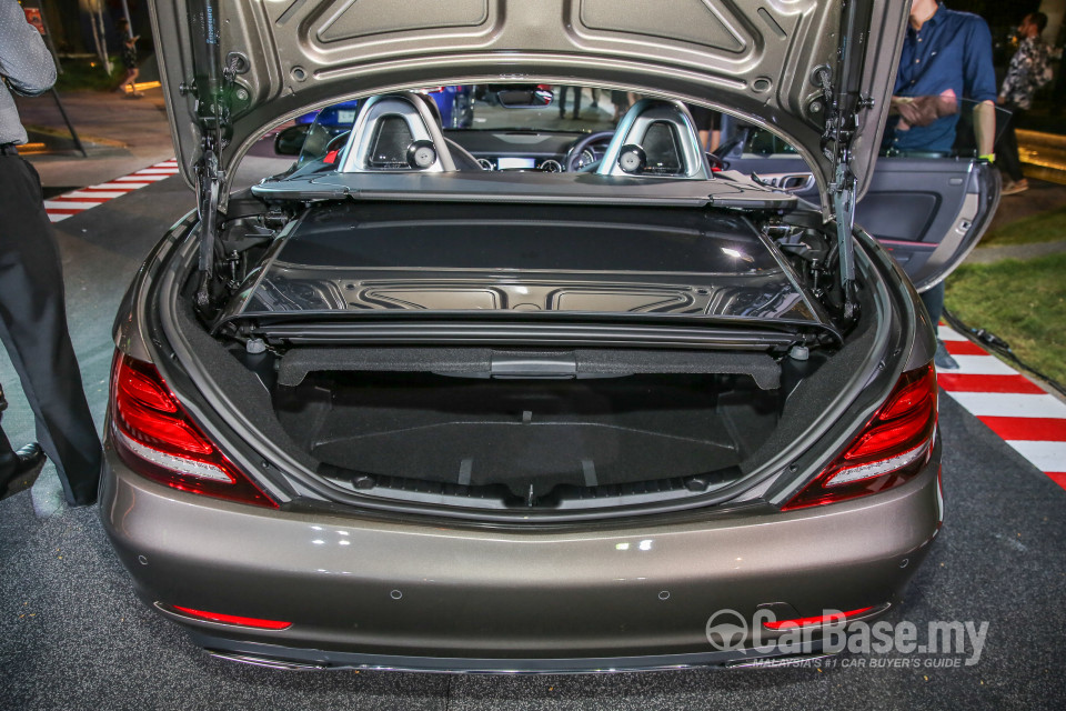 Mercedes-Benz SLC R172 Facelift (2016) Interior