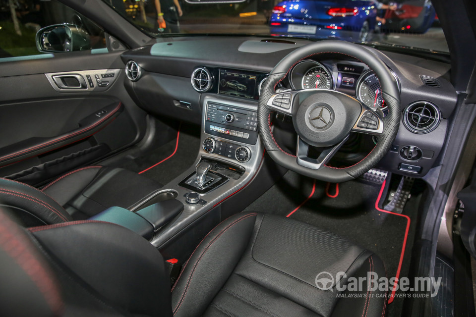 Mercedes-Benz SLC R172 Facelift (2016) Interior