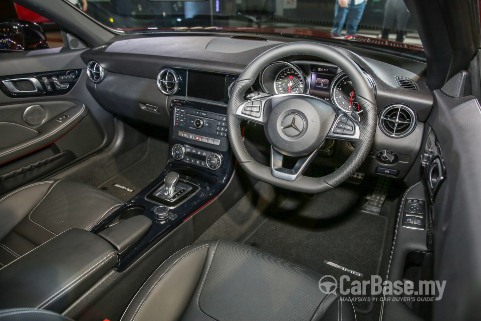 Mercedes-Benz SLC R172 Facelift (2016) Interior