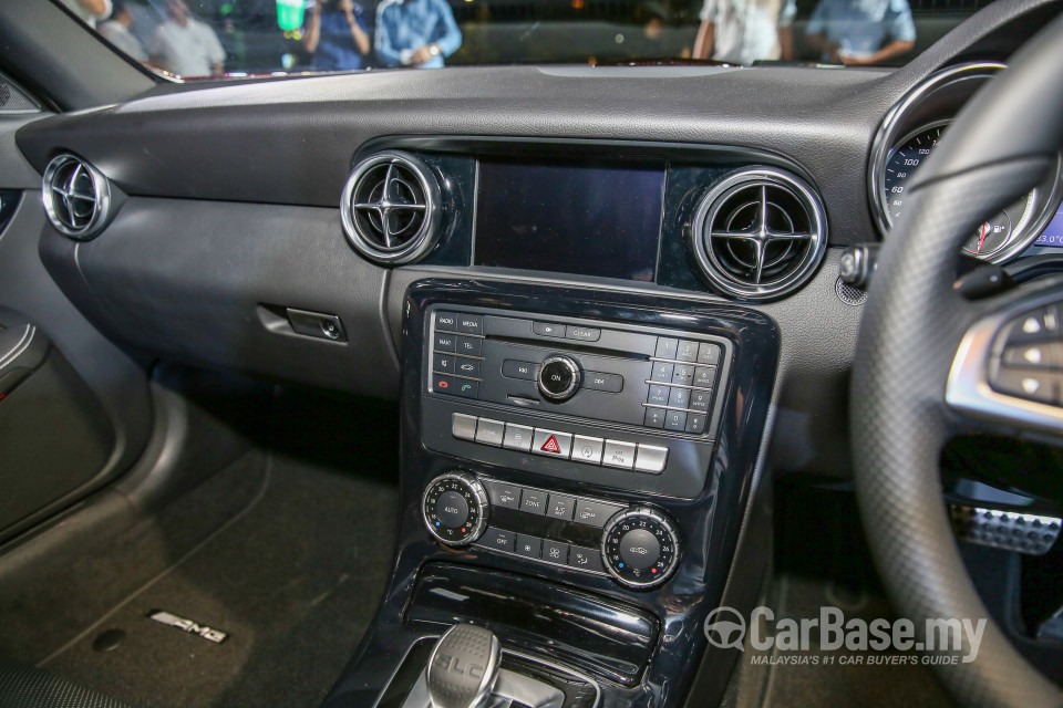Mercedes-Benz SLC R172 Facelift (2016) Interior