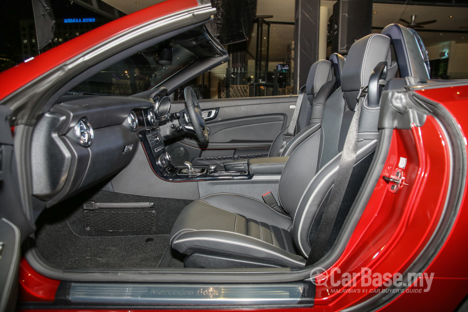 Mercedes-Benz SLC R172 Facelift (2016) Interior