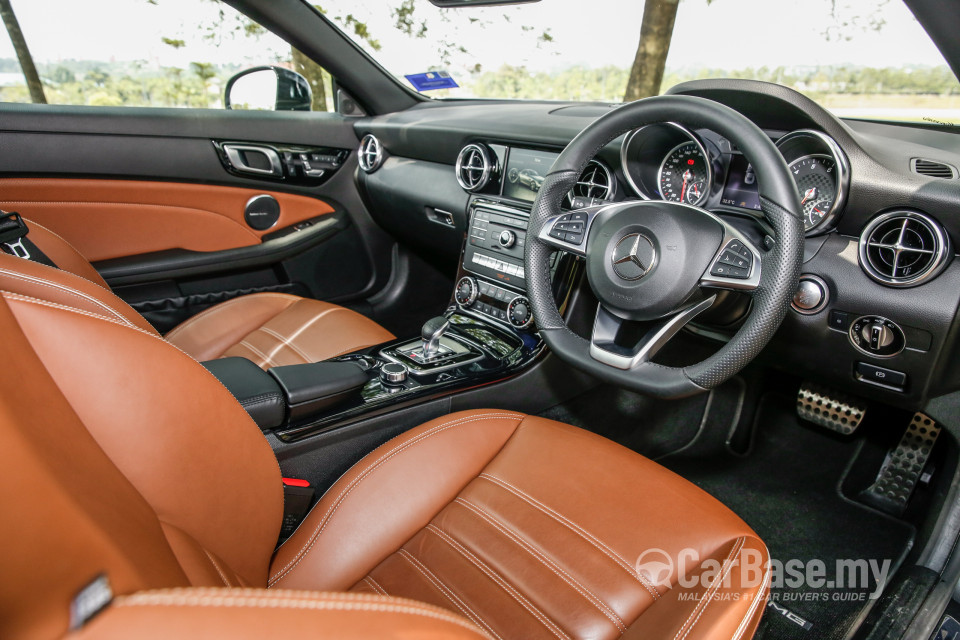 Mercedes-Benz SLC R172 Facelift (2016) Interior