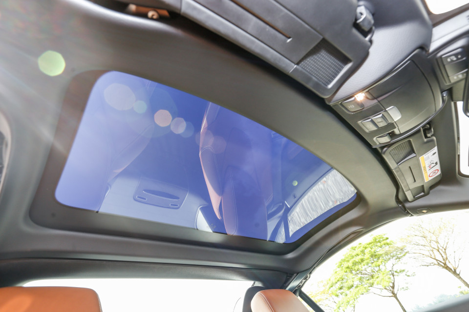 Mercedes-Benz SLC R172 Facelift (2016) Interior