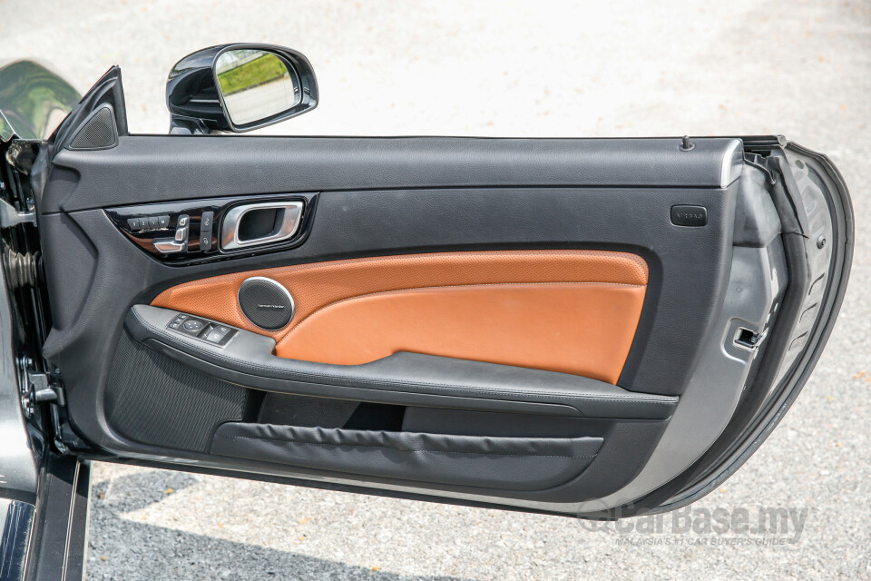 Proton Exora Mk1 RC (2019) Interior