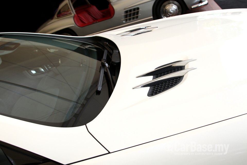 Mercedes-Benz SL-Class R231 (2012) Exterior