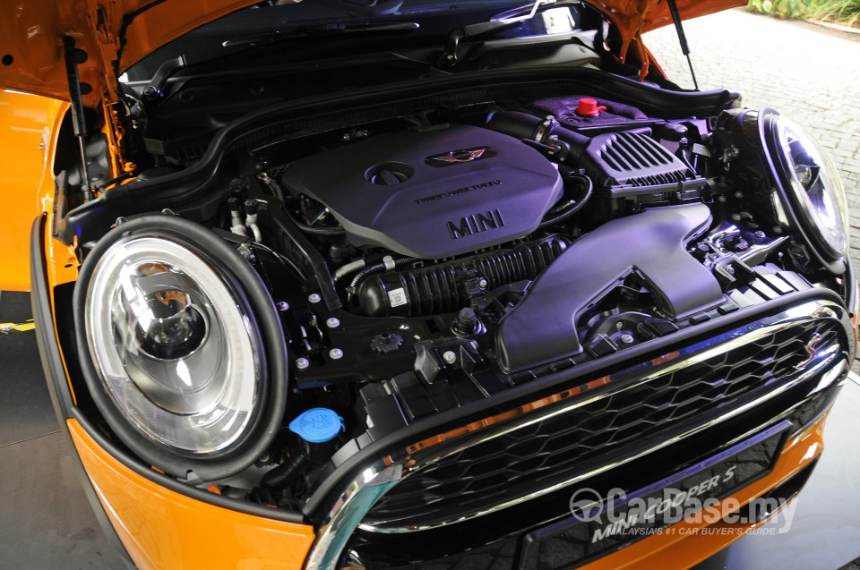 MINI 3 Door F56 (2014) Exterior