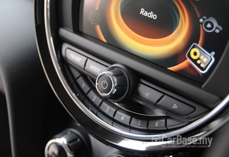 MINI 3 Door F56 (2014) Interior