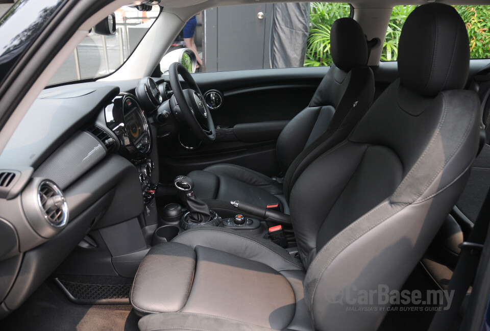 Mercedes-Benz AMG C-Class W205 AMG Facelift (2018) Interior