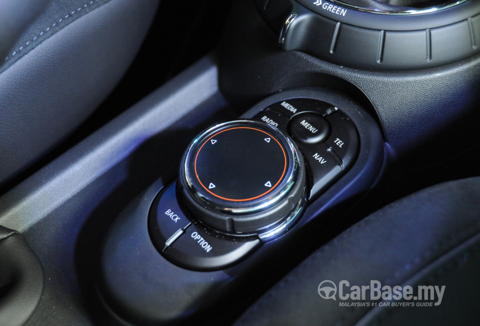 MINI 3 Door F56 (2014) Interior