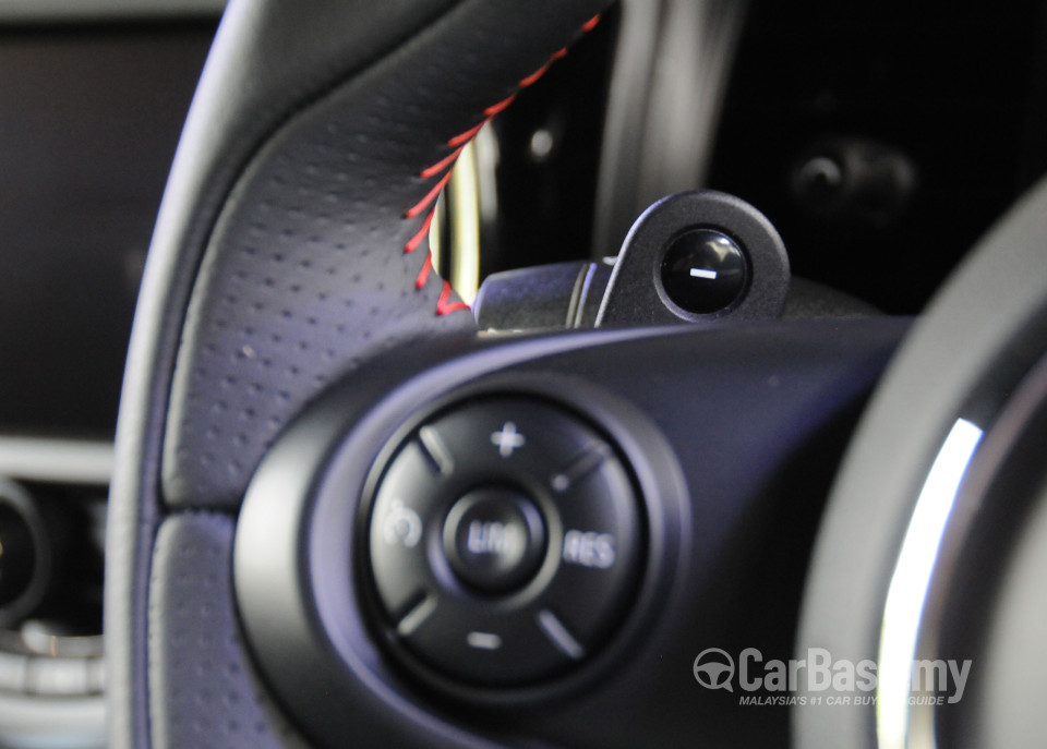 MINI 3 Door F56 (2014) Interior