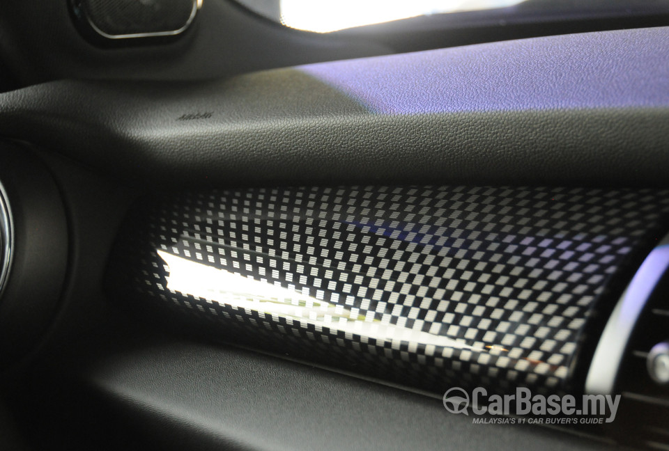 MINI 3 Door F56 (2014) Interior