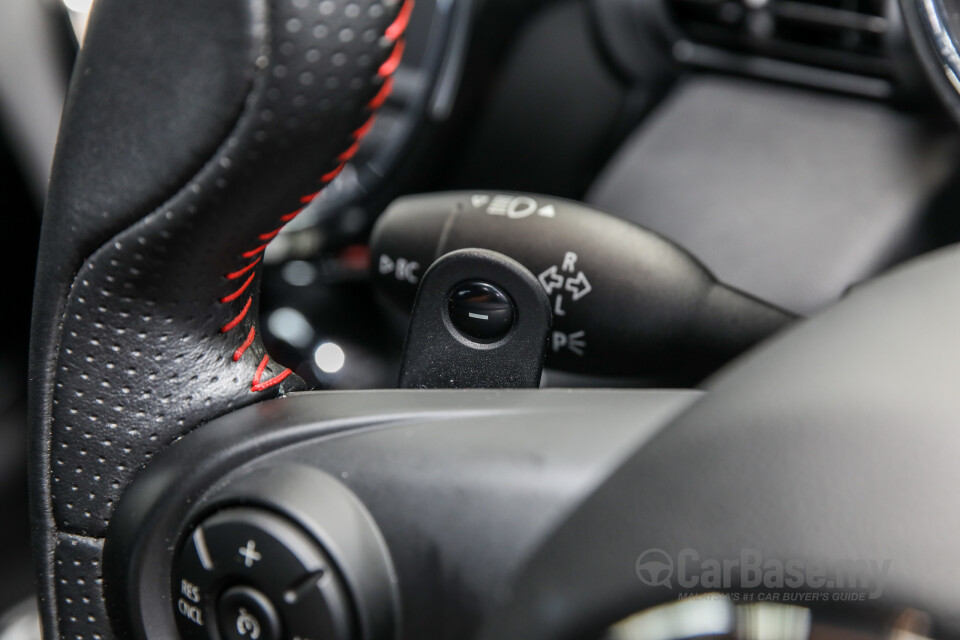 Mercedes-Benz SLC R172 Facelift (2016) Interior