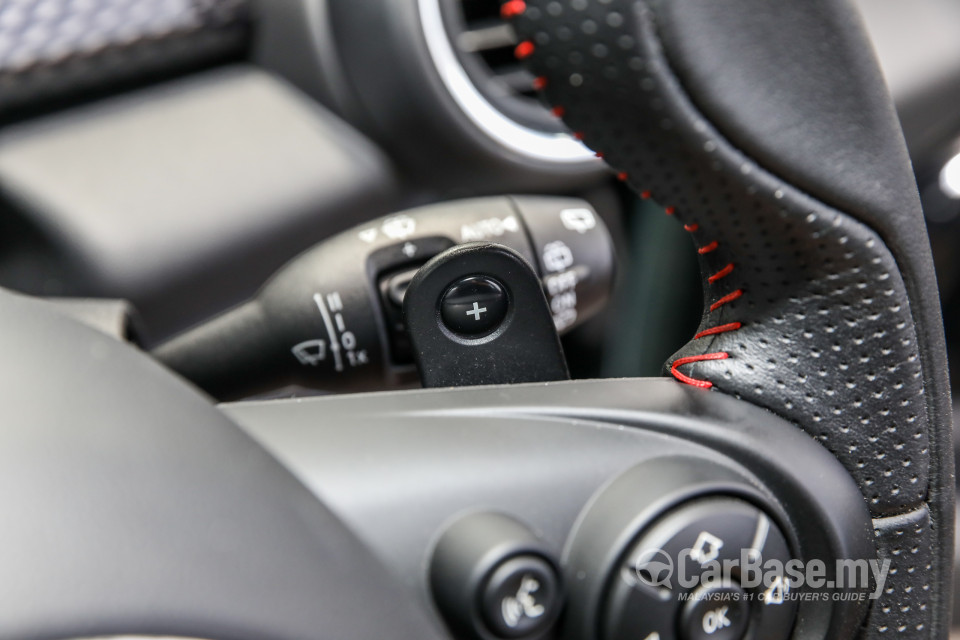 MINI 3 Door F56 (2014) Interior