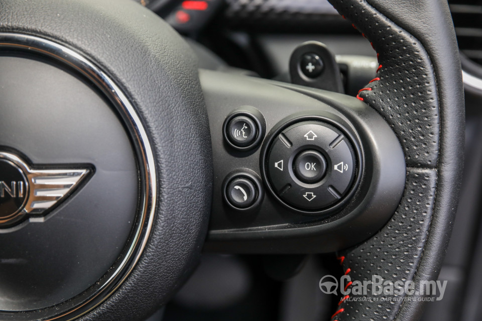 MINI 3 Door F56 (2014) Interior