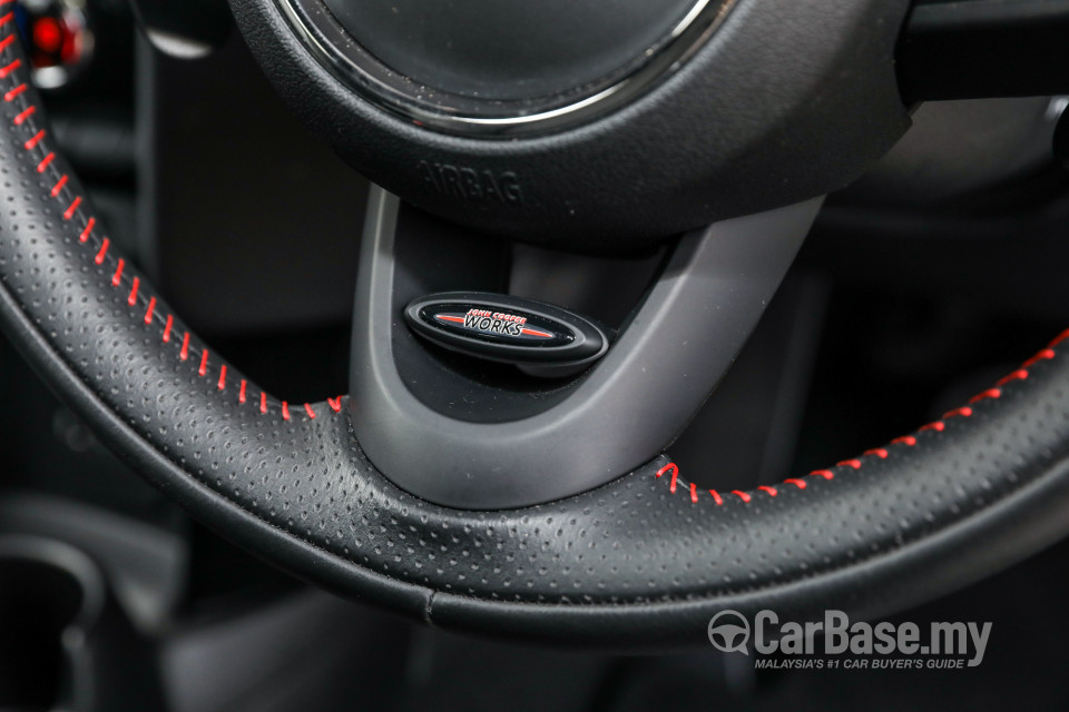 MINI 3 Door F56 (2014) Interior