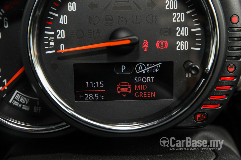MINI 3 Door F56 (2014) Interior