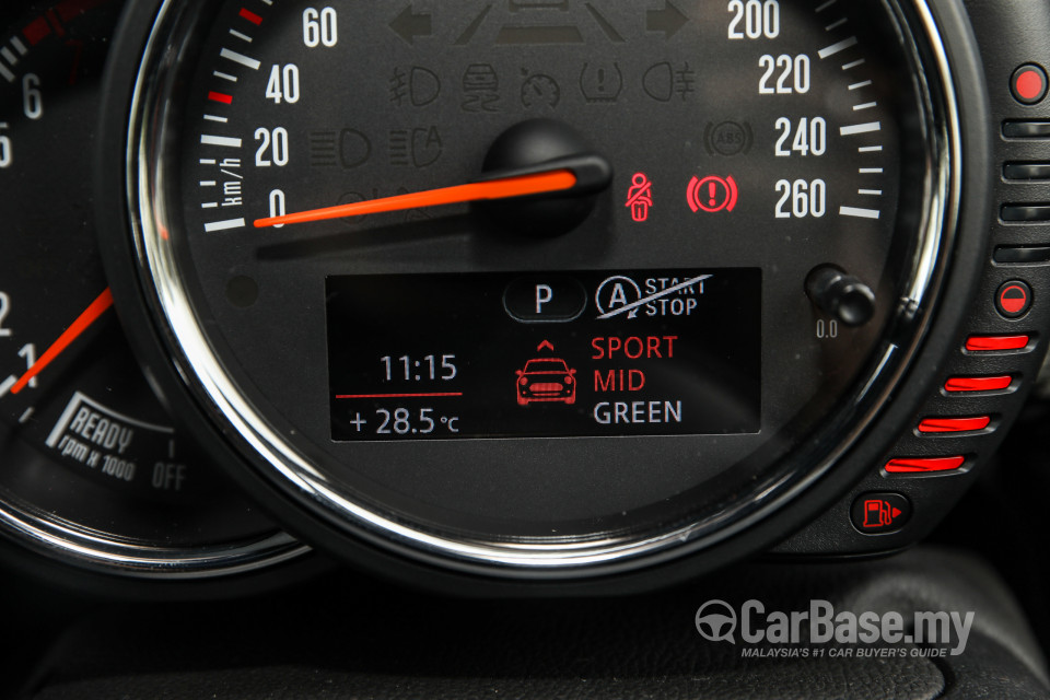 MINI 3 Door F56 (2014) Interior