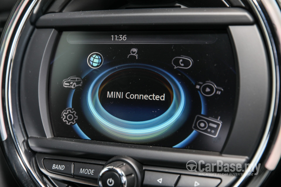 MINI 3 Door F56 (2014) Interior