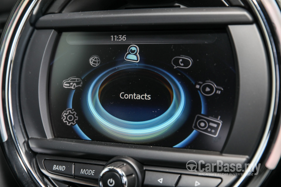 MINI 3 Door F56 (2014) Interior