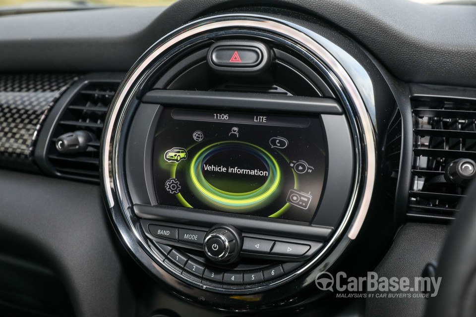 MINI 3 Door F56 (2014) Interior