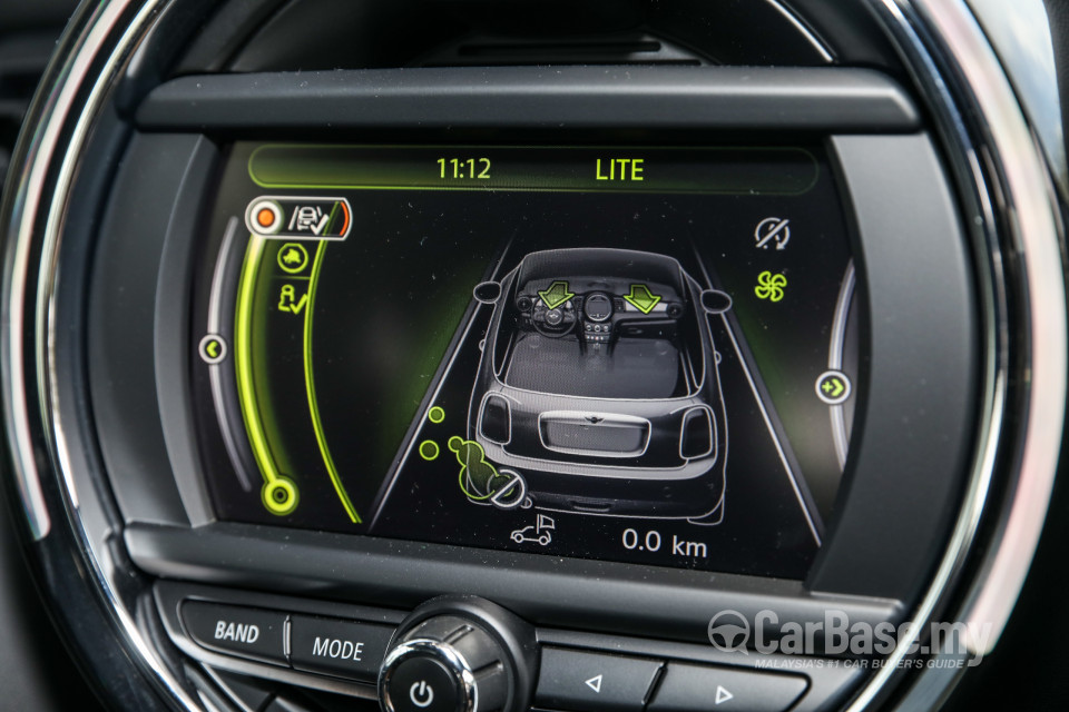 MINI 3 Door F56 (2014) Interior