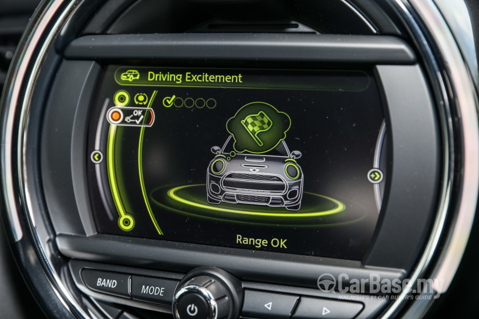 MINI 3 Door F56 (2014) Interior