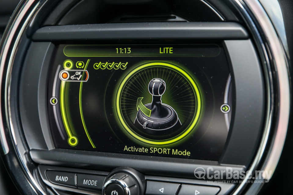MINI 3 Door F56 (2014) Interior