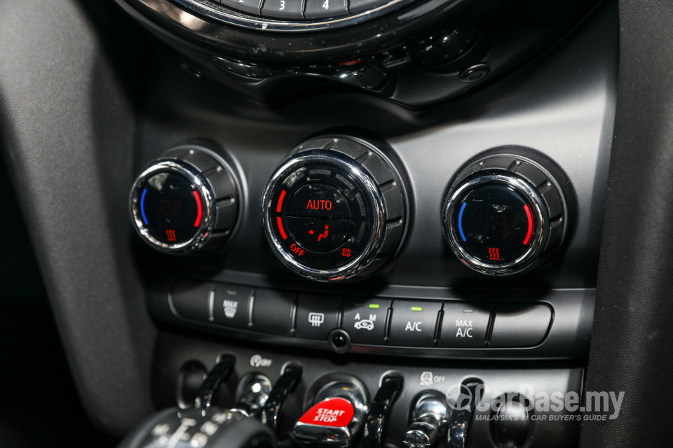 MINI 3 Door F56 (2014) Interior