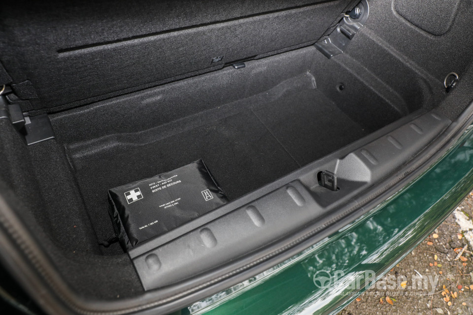 MINI 3 Door F56 (2014) Interior