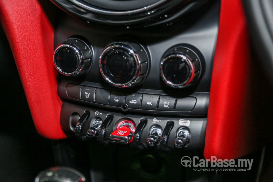 MINI 3 Door F56 LCI (2018) Interior