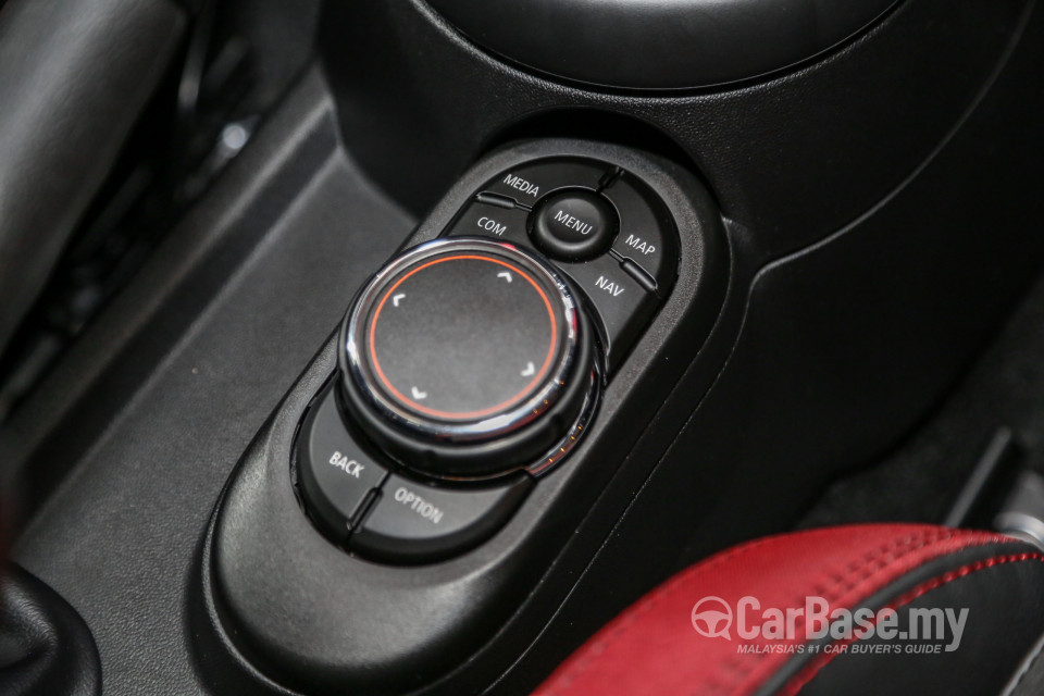 MINI 3 Door F56 LCI (2018) Interior