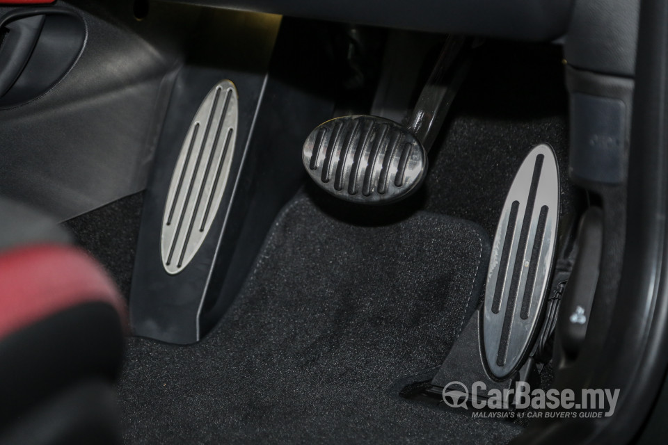 MINI 3 Door F56 LCI (2018) Interior