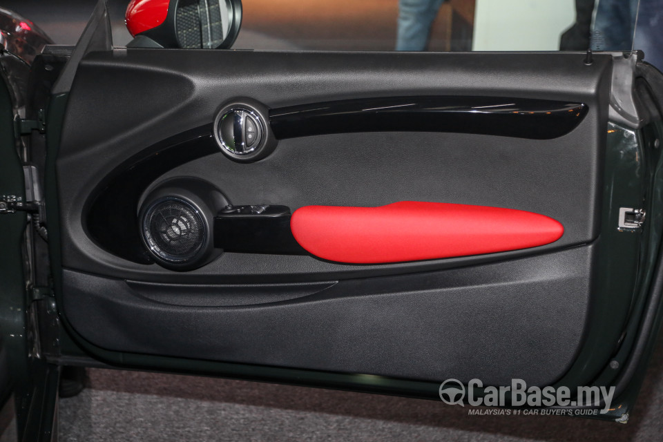 MINI 3 Door F56 LCI (2018) Interior