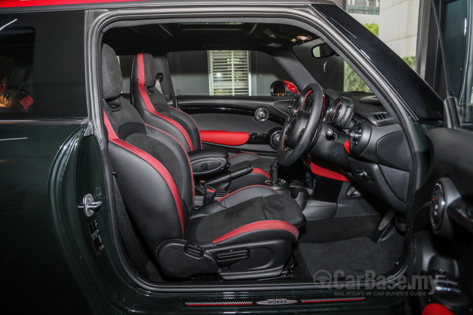 Audi A4 B9 (2016) Interior