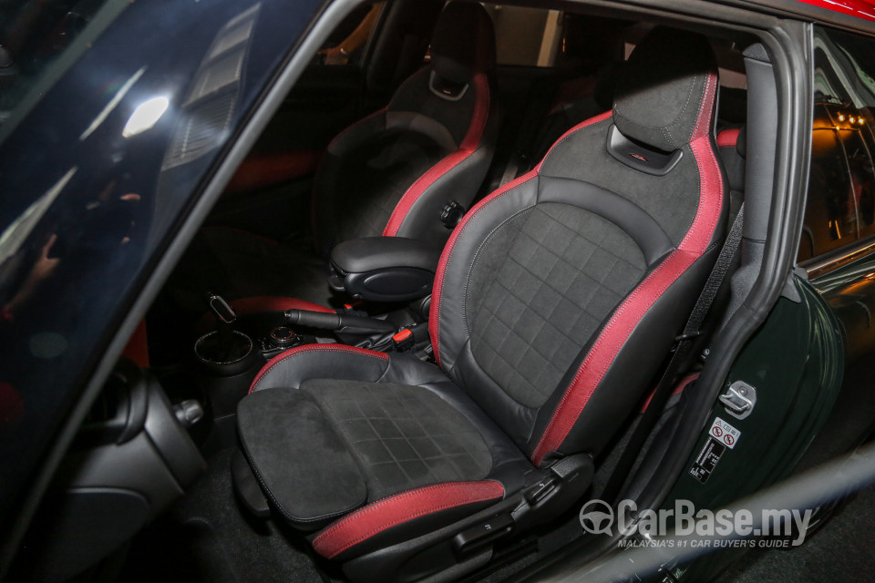 MINI 3 Door F56 LCI (2018) Interior