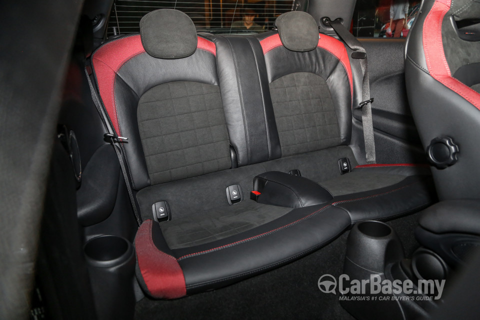 MINI 3 Door F56 LCI (2018) Interior